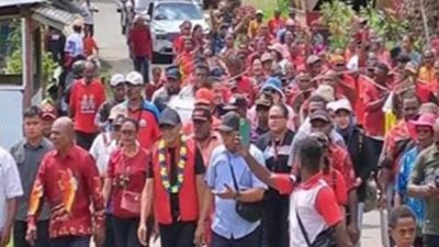 Kehadiran BTM-CK dikerumuni masyarakat di Kampung Hebeybhulu Yoka